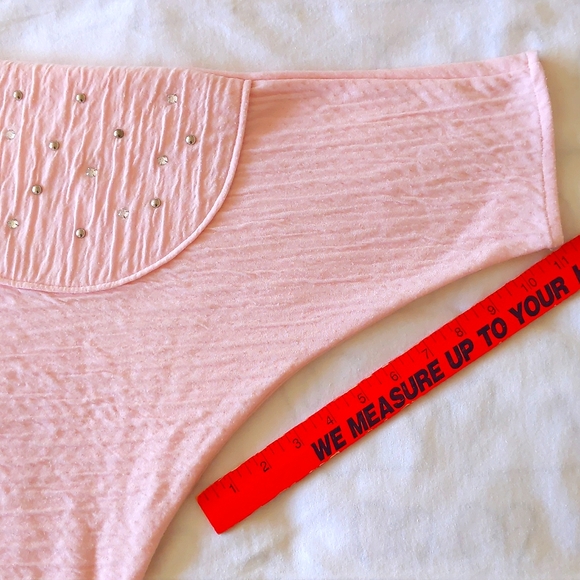 Woman's comfortable top and bottom set with crystals. - Picture 7 of 8